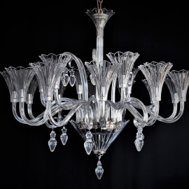 Lámpara de cristal de diseño de Baccarat con jarrones tallados y 18 bombillas