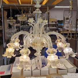 Lámpara de araña de Murano de 8 brazos en cristal transparente con láminas de oro de 24 quilates