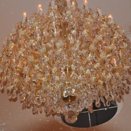 Lámpara de araña «María Teresa» de 48 luces - Acabado dorado