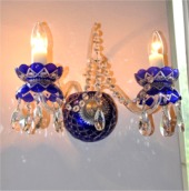 Modré nástěnné skleněné světlo Blue crystal wall sconce - hand cut cased glass